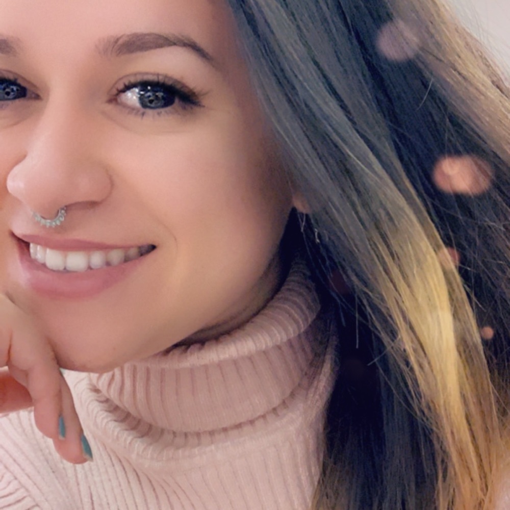 Meet your Posher, Leda